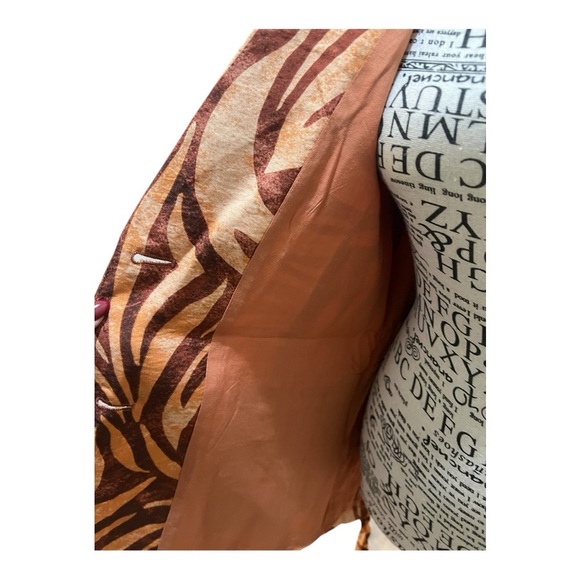 MINKPINK Women's Goldie belted Blazer, size medium in animal print, NWT - Picture 8 of 14